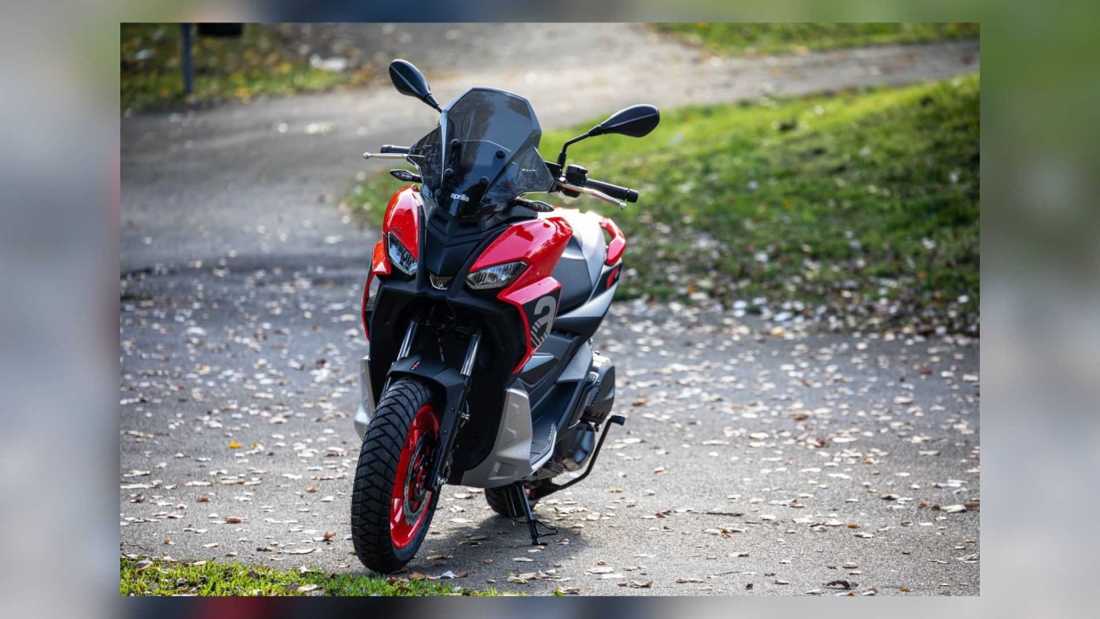 moto_aprilia_sr_gt_125_abs_sport_scooter__nro_6.jpg